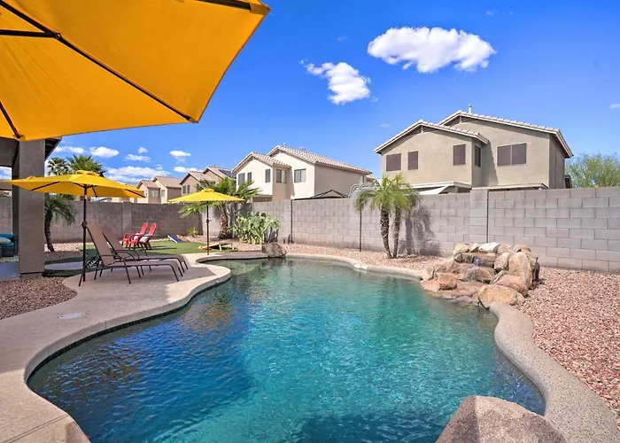 Family With Private Pool And Yard! Holiday home *