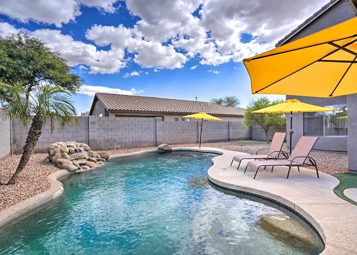 Family With Private Pool And Yard! Holiday home *